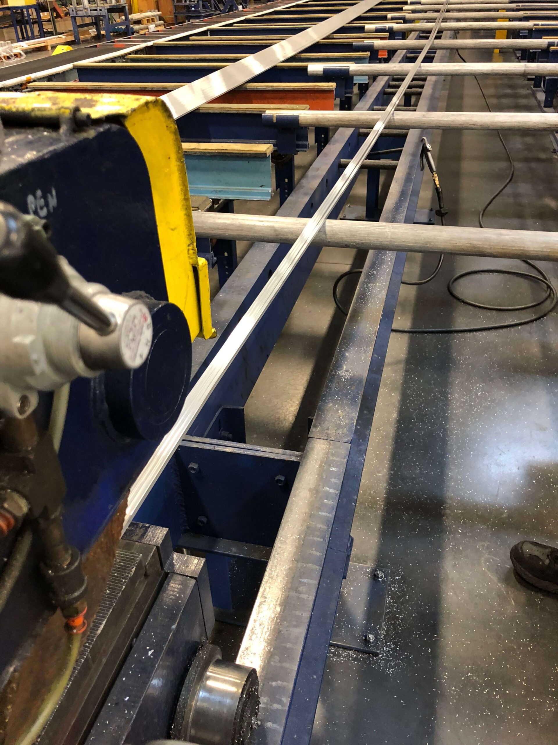 Stretcher_aluminum_extrusion